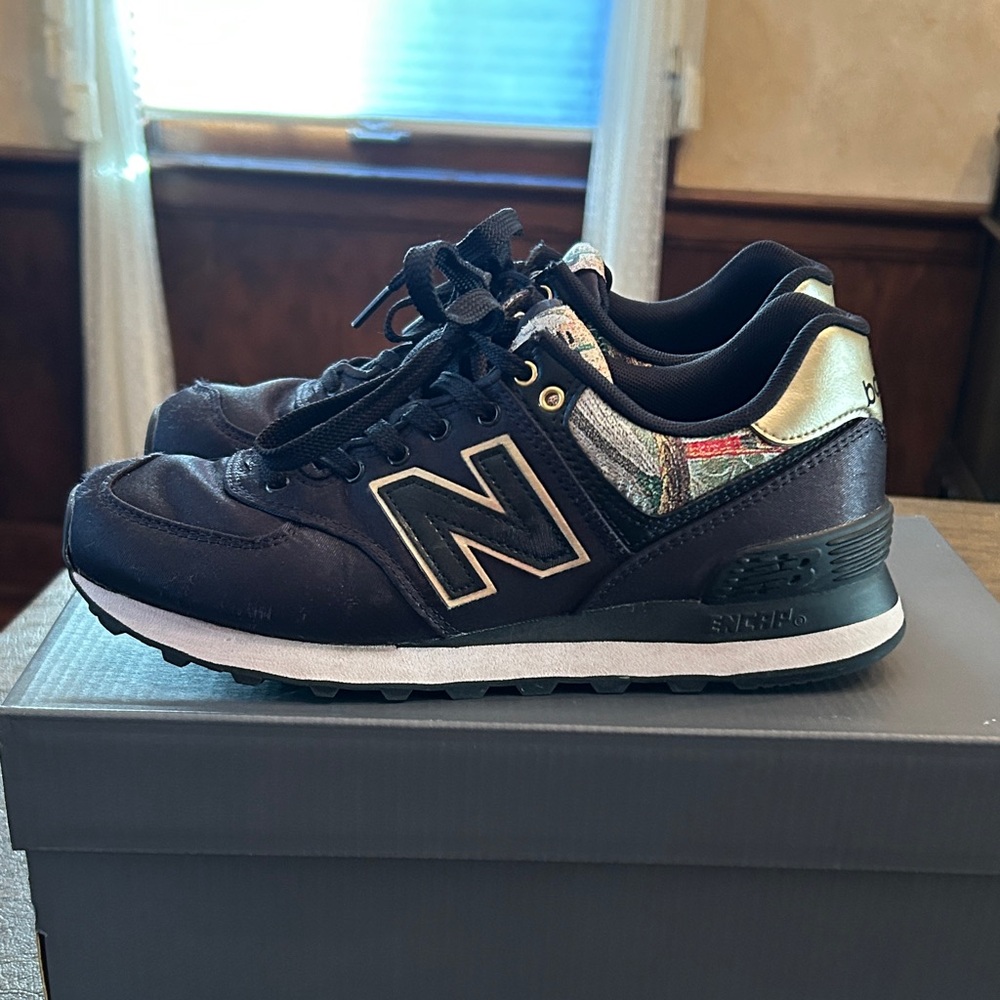New Balance Black and Gold Casual Sneakers